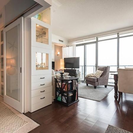 Stunning Condo With Fantastic View Of The City! 多伦多 外观 照片