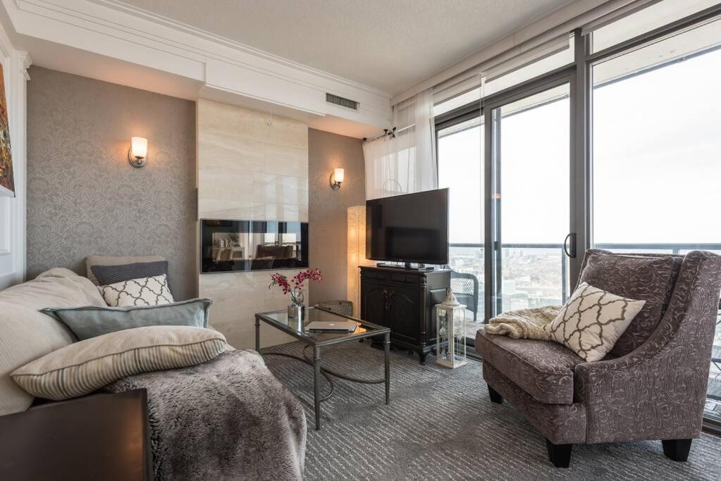 Stunning Condo With Fantastic View Of The City! 多伦多 外观 照片